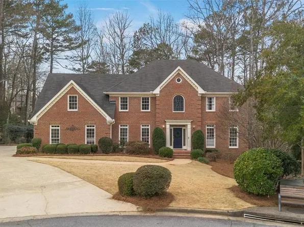 160 Lazy Laurel Chase, Roswell, GA 30076