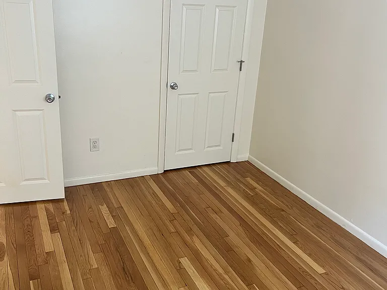 11 Sherwood Dr #7 — Photo 4