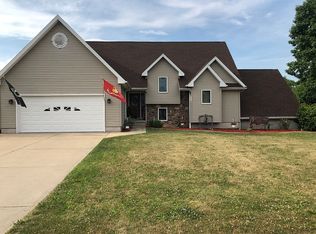 22514 Diamond Cove St, Cassopolis, MI 49031