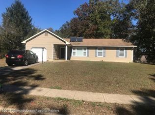 1672 Hidden Ln, Lakewood, NJ