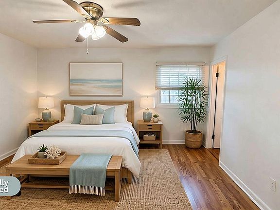 3rd image of 1008 Palm Blvd