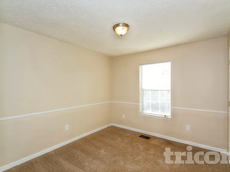 5020 Millers Gln — Photo 12