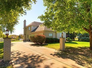 28W375 Riviera Ct, Bartlett, IL 60103