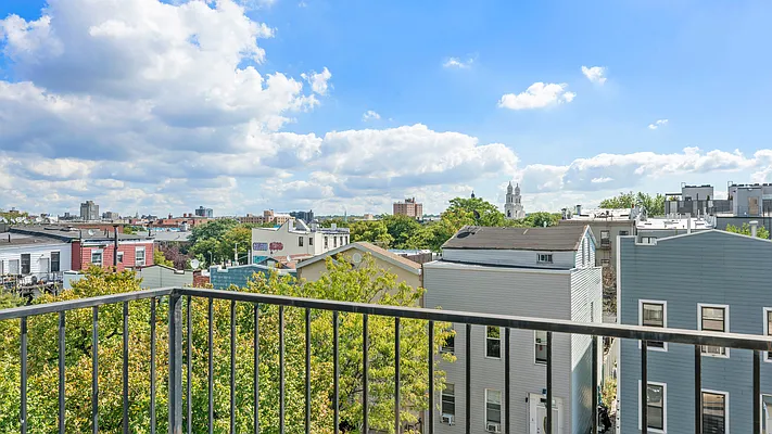 Rented by Nooklyn NYC LLC | media 25