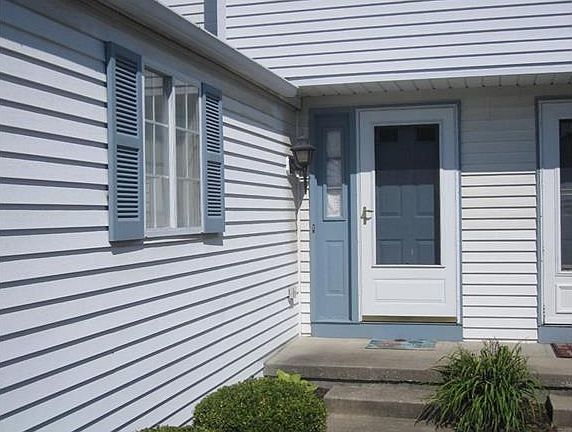 2nd image of 9612 E Idlewood Dr