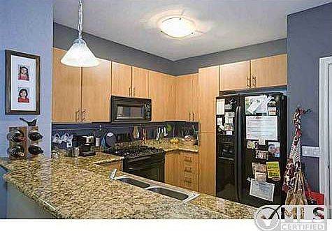 3rd image of 1465 C St Unit 3319
