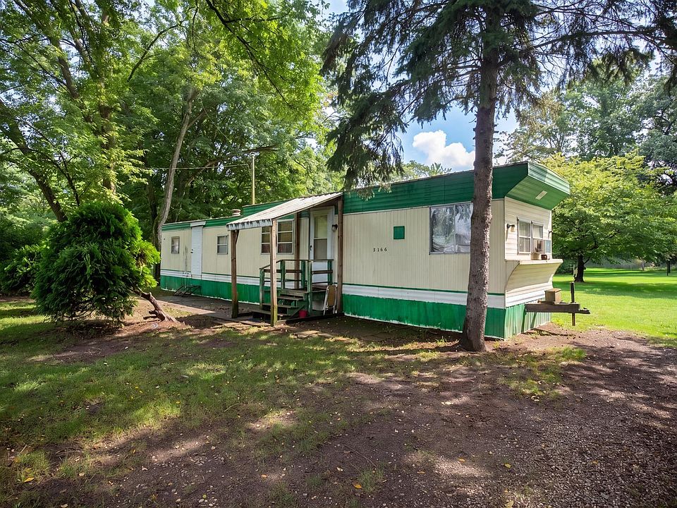 2nd image of 3136 Blackford Dr