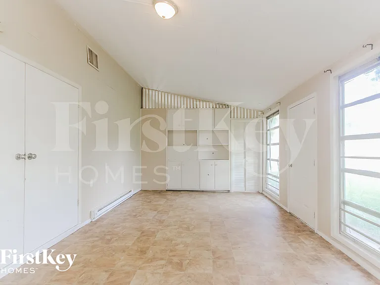 1733 Alimingo Dr — Photo 5
