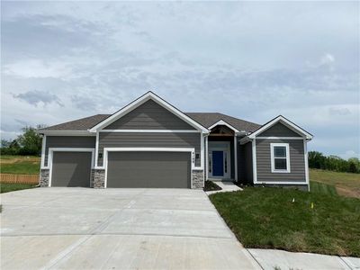 7704 NE 106th St, Kansas City, MO, 64157