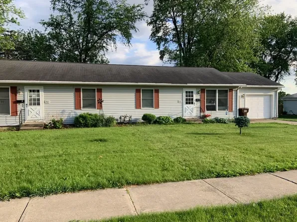 207 W Brayton Rd #B, Mount Morris, IL 61054
