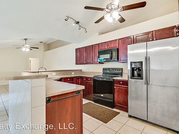 3rd image of 52 Langdon Dr