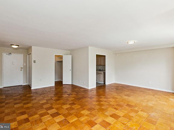 4th image of 1900 Lyttonsville Rd APT 614