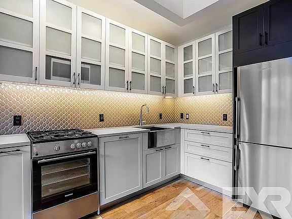 3rd image of 10 Montieth St #G5
