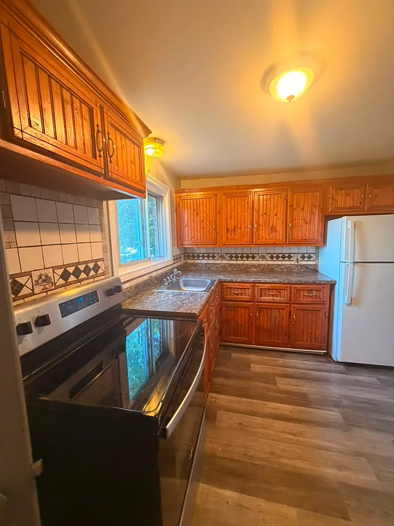 2 bed, $1,595 — Photo 1