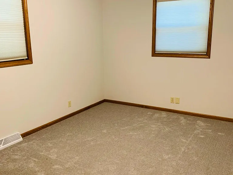 204 W Ida St — Photo 31