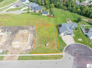 301 Pinehurst Dr, Mankato, MN 56001