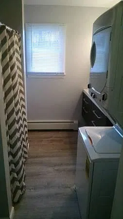 Washer/Dryer in Bathroom