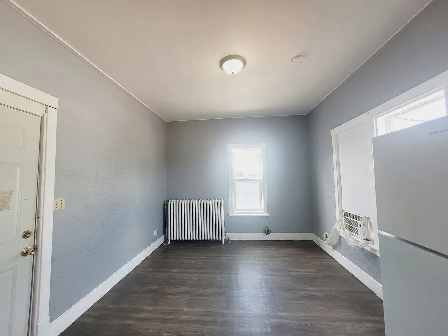Studio, $790 — Photo 2