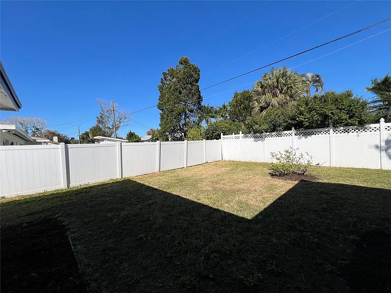 2502 Tropical Shores Dr SE — Photo 33
