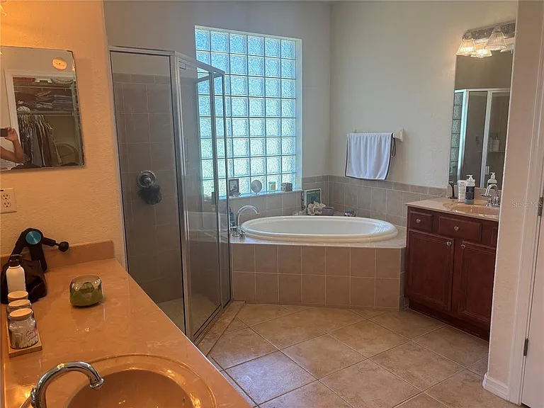 10703 Banfield Dr — Photo 17
