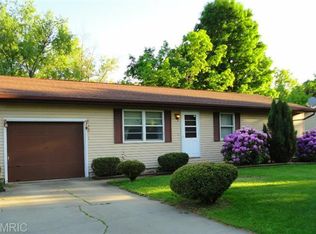 21815 Rodway Rd, Edwardsburg, MI 49112