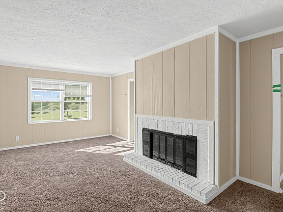 3rd image of 3733 N Ireland Dr