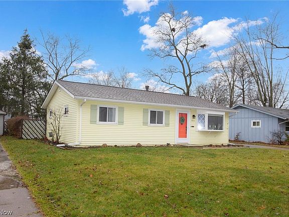 4th image of 461 Larchwood Dr