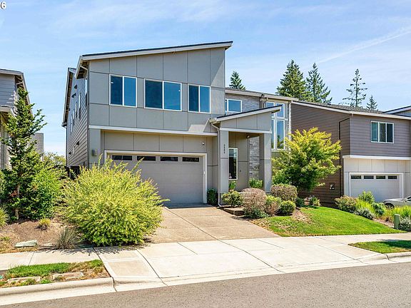3rd image of 9908 SW 173rd Ave