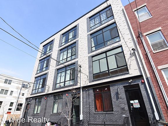 4th image of 533 N Budd St #3A