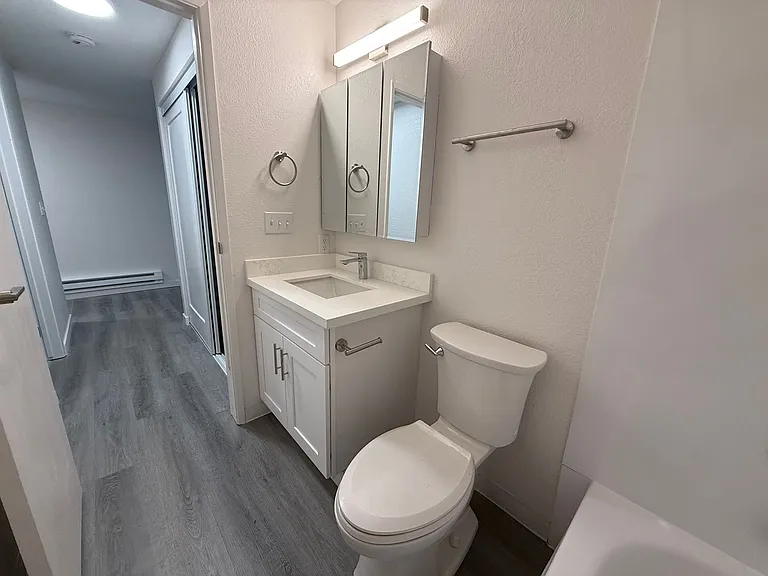 Lawton Park Villas- One month free- 2 Bed / 2 Bath Space to Live, Room to Breathe, All Yours. Mag... — Photo 26