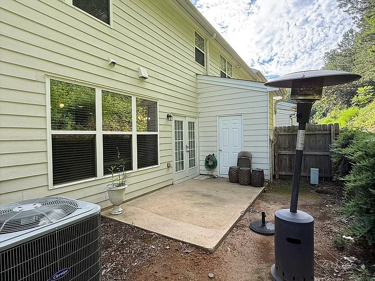 33 Jekyll Dr #8 — Photo 17