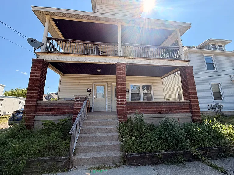312 Lane Ave SW — Photo 16