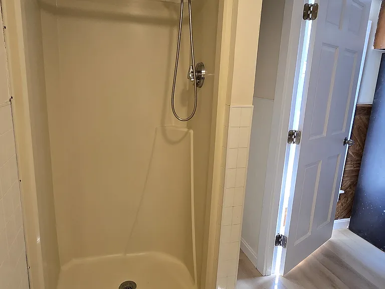 29 Charlton St #1 — Photo 8