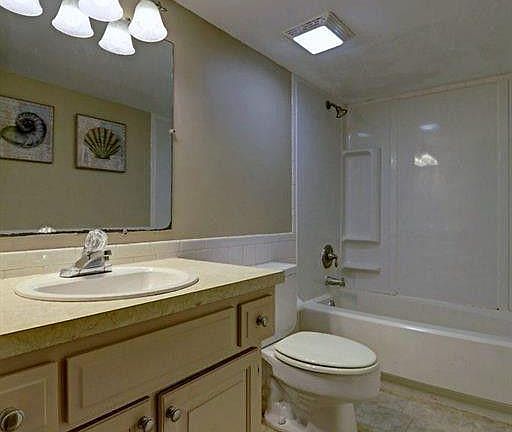 3rd floor bathroom