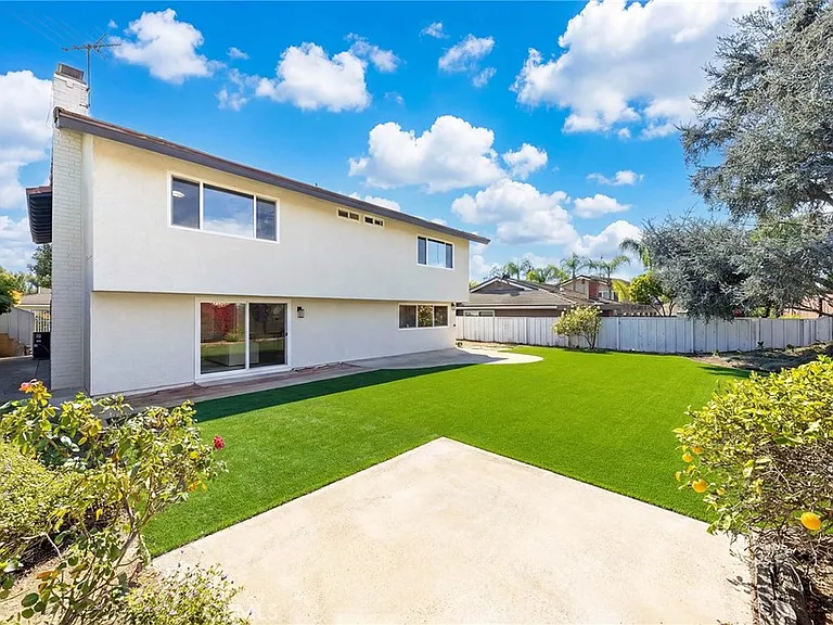 19841 Lombardy Ln — Photo 46