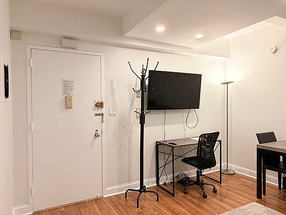 2nd image of 150 W 51st St APT 1412