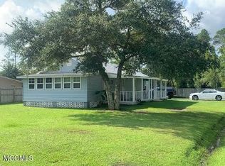 607 SW Old Spanish Trl, Waveland, MS 39576