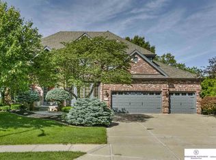 2332 S 184th Cir, Omaha, NE 68130