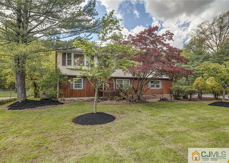 99 Finnegans Ln, Kendall Park, NJ 08824 MLS 2351044M Zillow