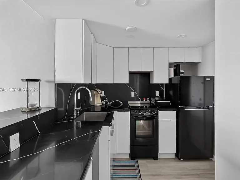 800 West Ave #533 — Photo 9