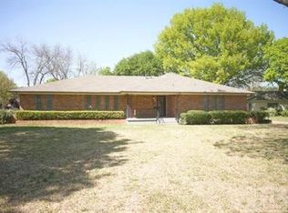 1239 Carney Dr, Garland, TX 75041