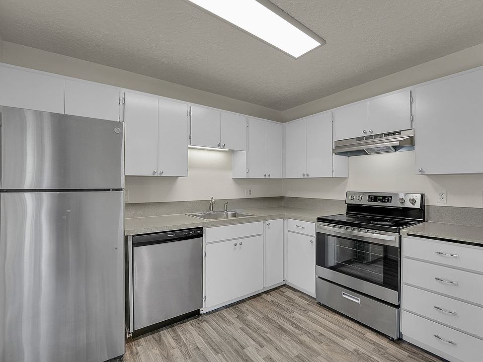1st image of 1038 NE 21st Ave #122-0011