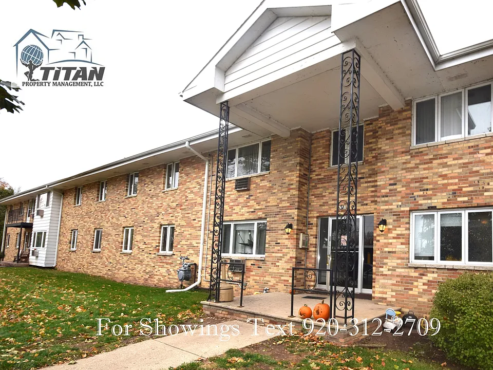 1820 Grove St #207