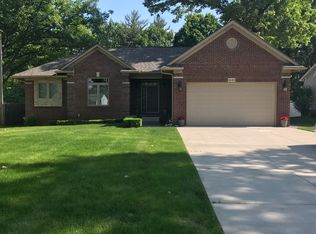 6132 Higgins Ave, Sterling Heights, MI 48314