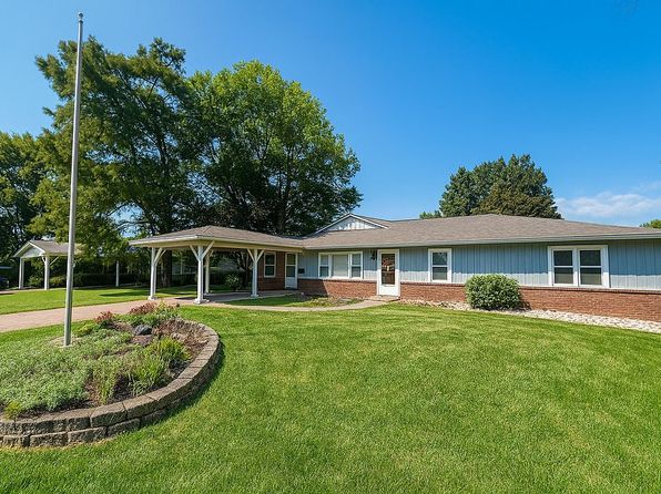 1155 Hillview Dr