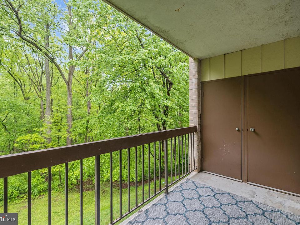 2nd image of 1673 Parkcrest Cir