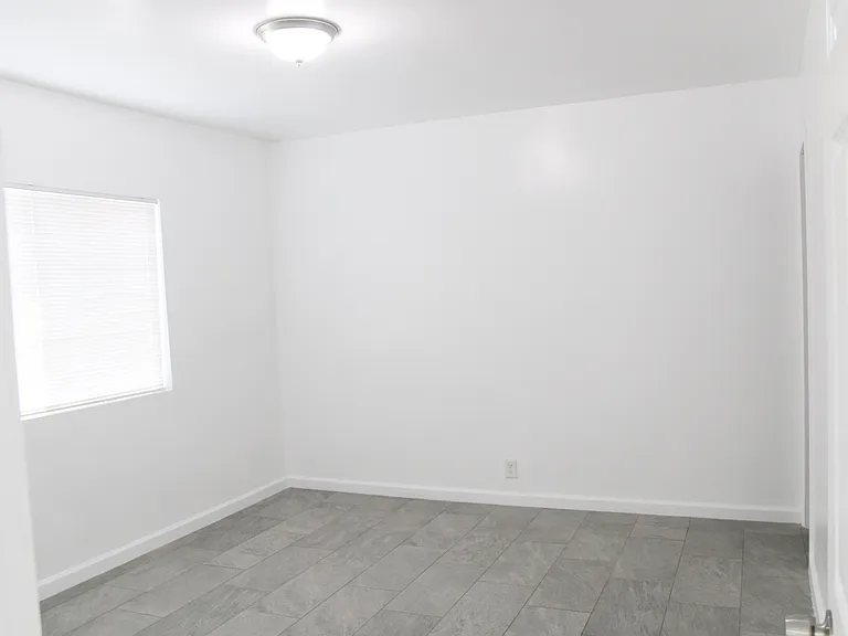 10782 Palma Vista Ave #5 — Photo 2