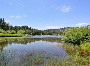 568 Golf Course Rd, Lake Arrowhead, CA 92352