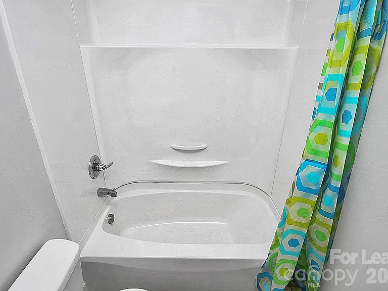 521 W 6th Ave — Photo 14