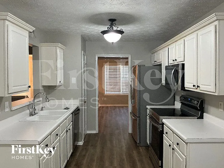 1303 Post Oak Ct — Photo 5